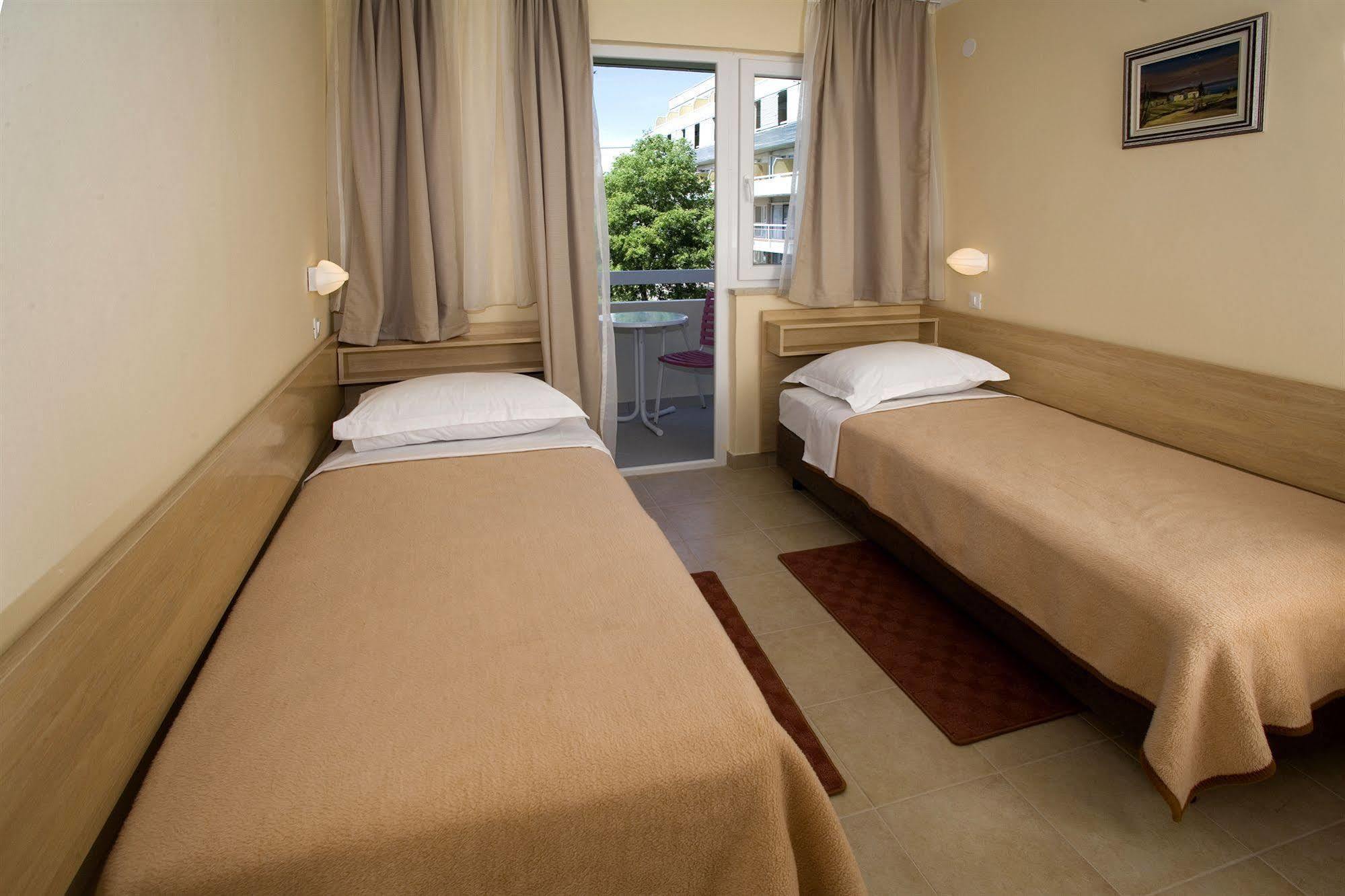 Hotel Delfin Plava Laguna Mugeba Bilik gambar