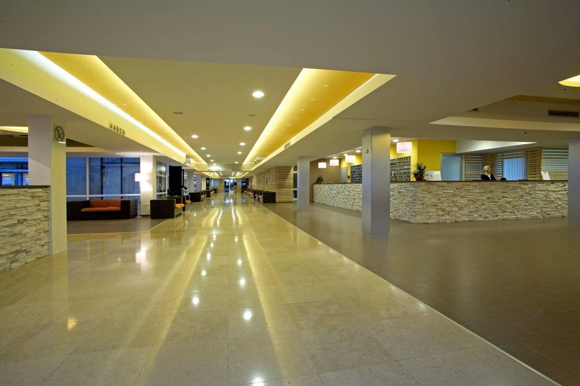 Hotel Delfin Plava Laguna Mugeba Luaran gambar